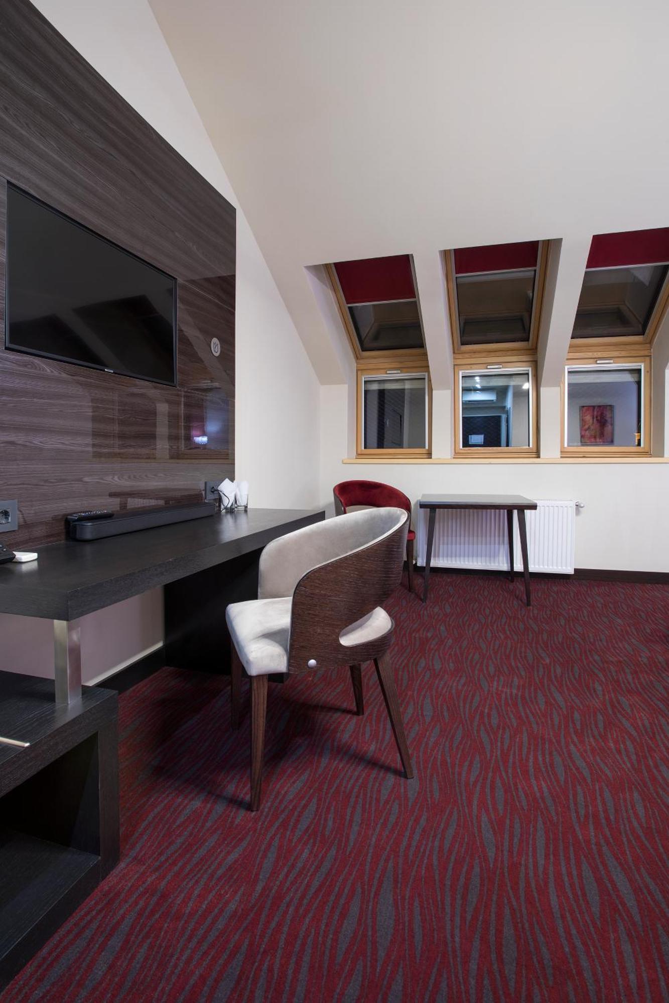The Fifth Floor By Old Town Hotel Timişoara Buitenkant foto
